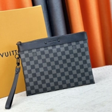 Louis Vuitton Clutch Bags